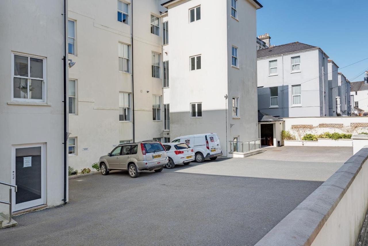 Strathmore House Apartments بلايموث المظهر الخارجي الصورة